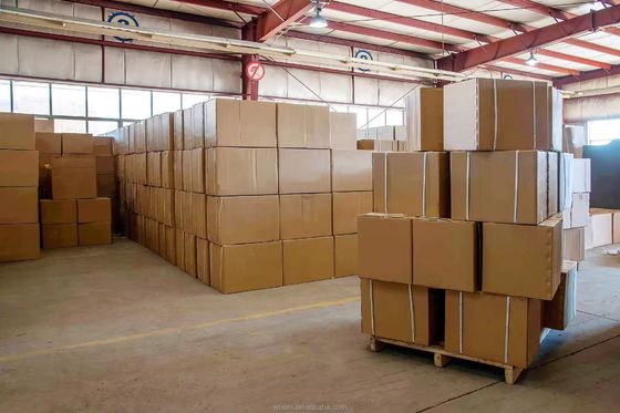 Interruttore di rete CE6863-48S6CQ per data center 42 MB Buffer e funzione LACP inclusi